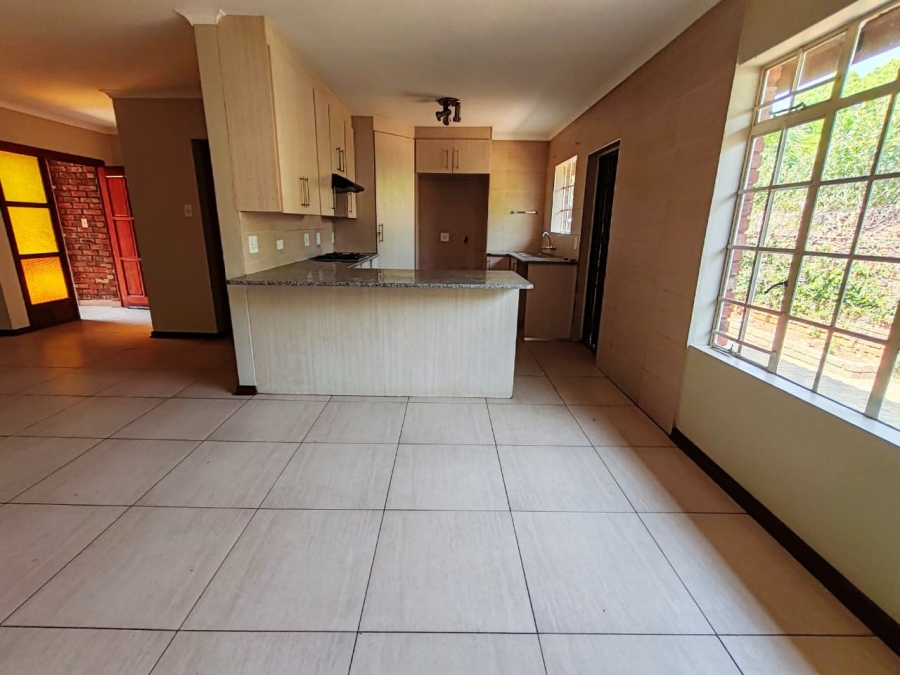 3 Bedroom Property for Sale in Kannoniers Park North West